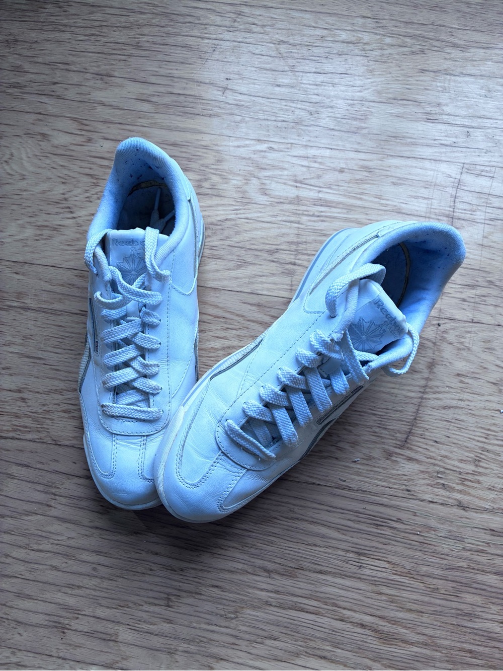 Reebok Classic Men's White Leather Low-Top Sneakers